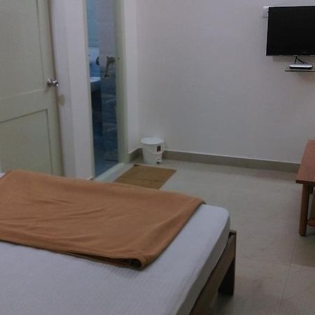 Hotel Queens Comfort Mysuru Zewnętrze zdjęcie