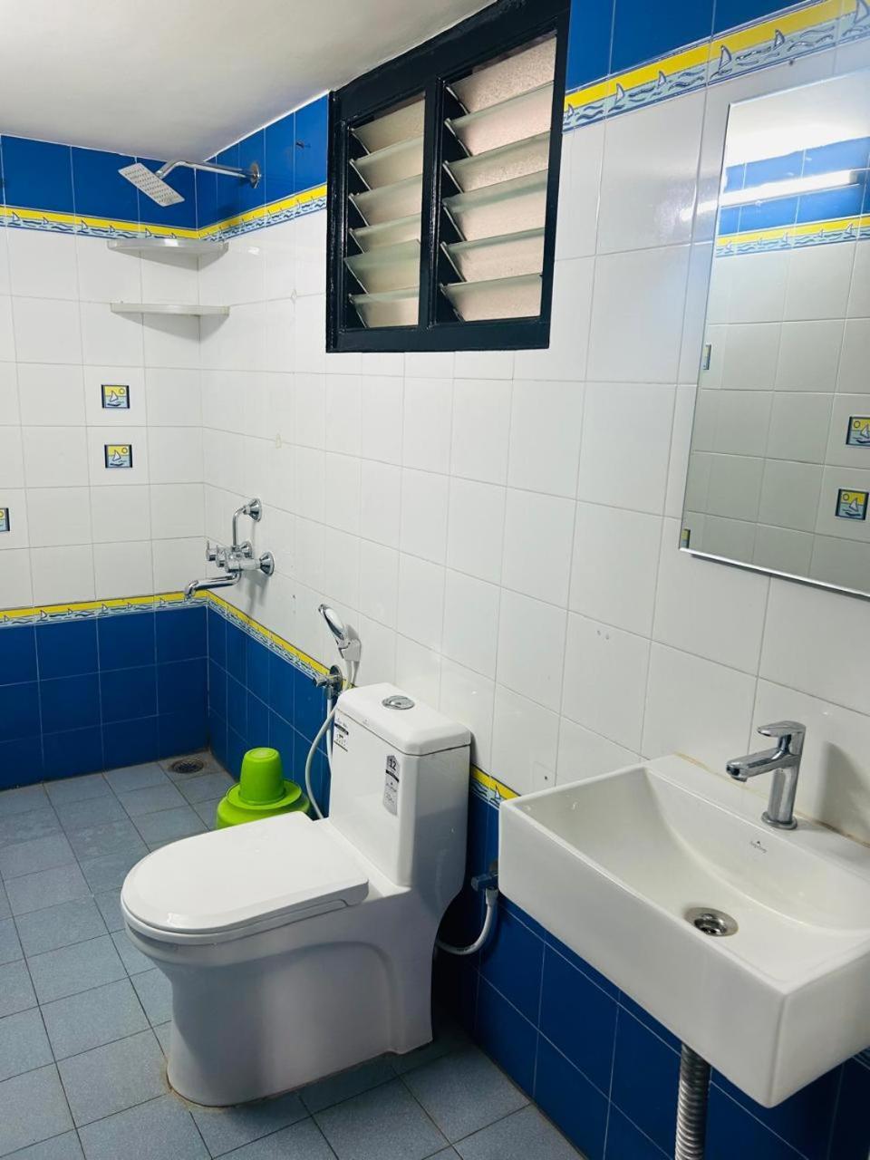 Hotel Queens Comfort Mysuru Zewnętrze zdjęcie
