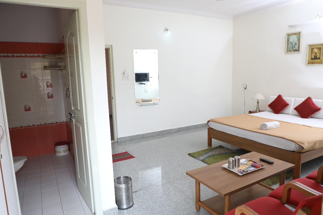 Hotel Queens Comfort Mysuru Zewnętrze zdjęcie