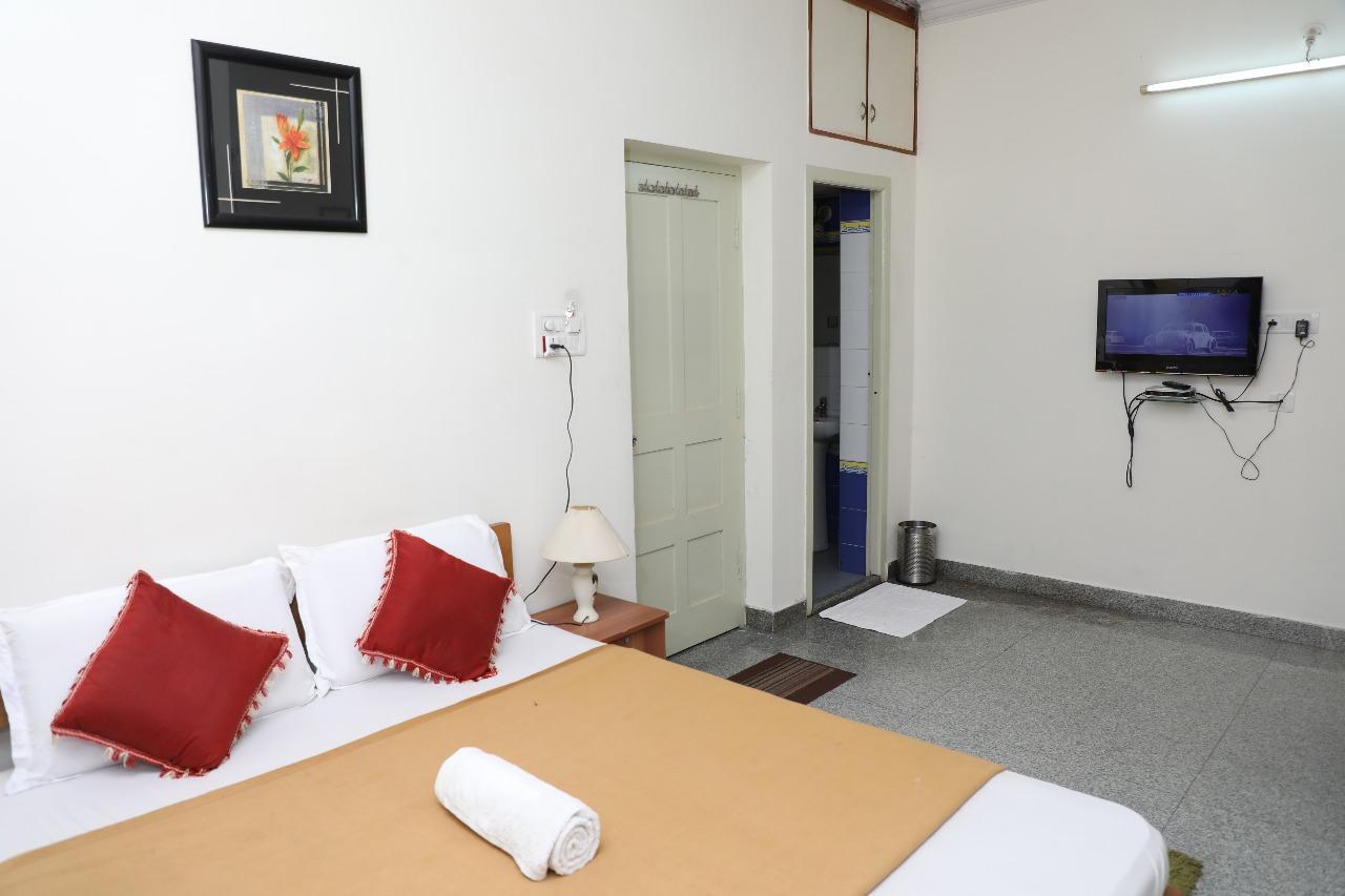 Hotel Queens Comfort Mysuru Zewnętrze zdjęcie